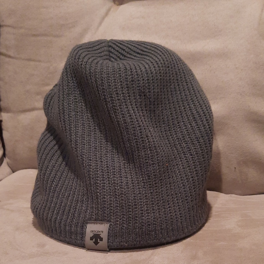 Descente Charcoal Knit Beanie
